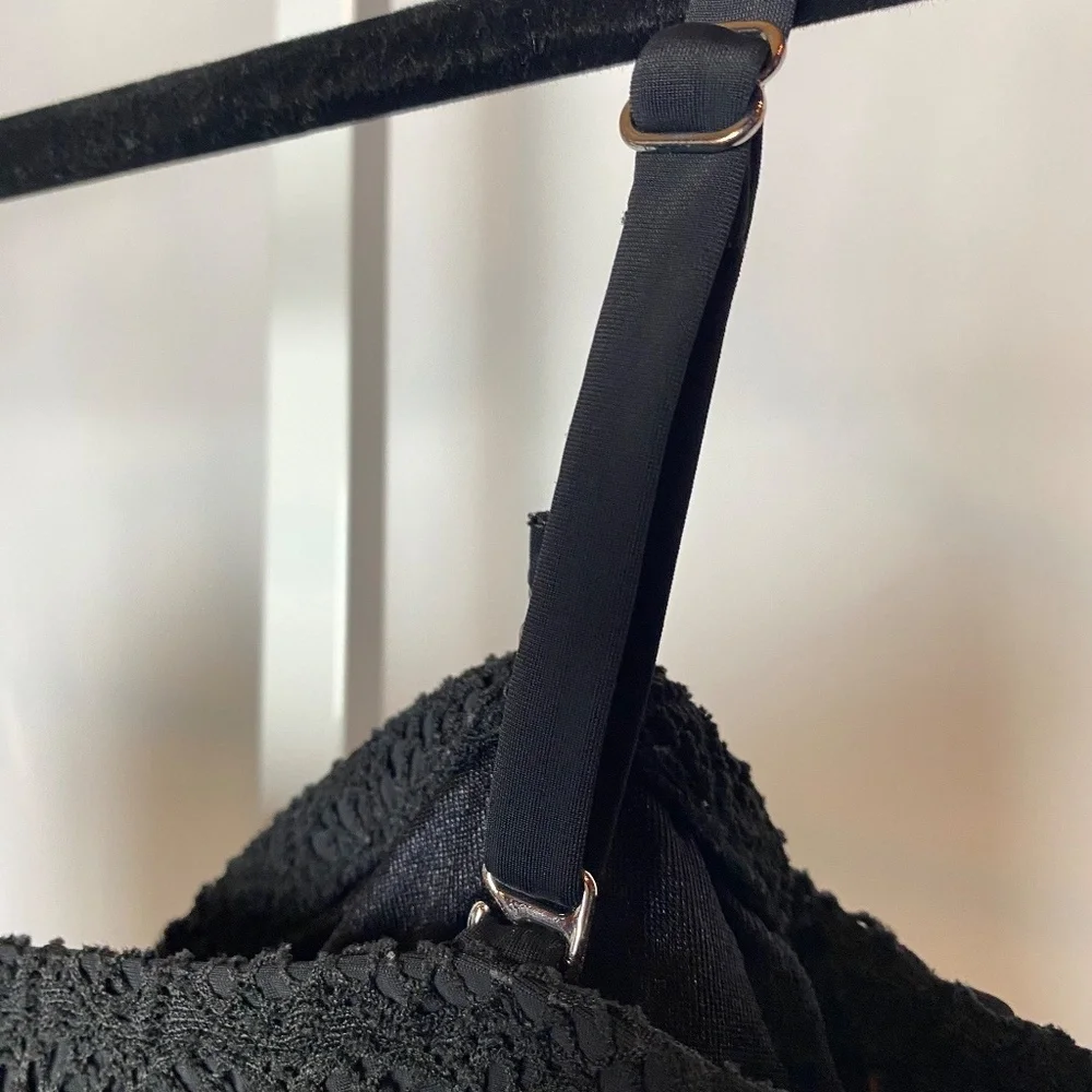 💙5/$15 INC International Concepts Womenʻs Black Crochet Lace Beach Cover Up M/L